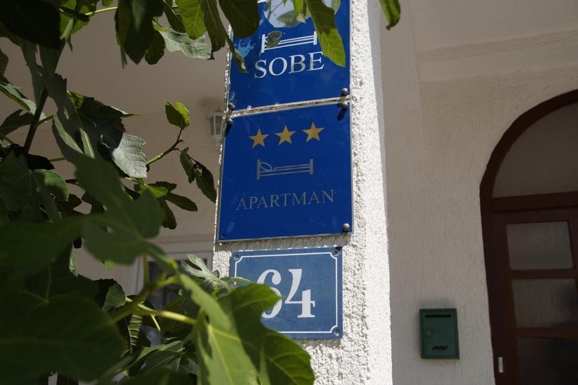 Apartmenthaus Hana Karlobag Zewnętrze zdjęcie