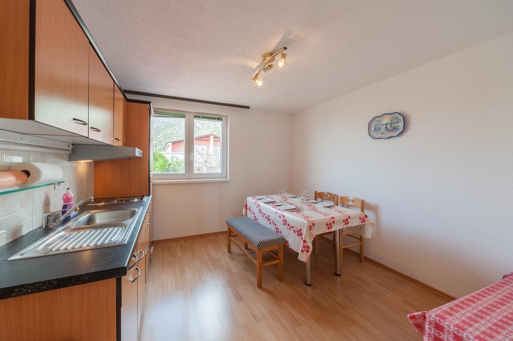 Apartmenthaus Hana Karlobag Zewnętrze zdjęcie