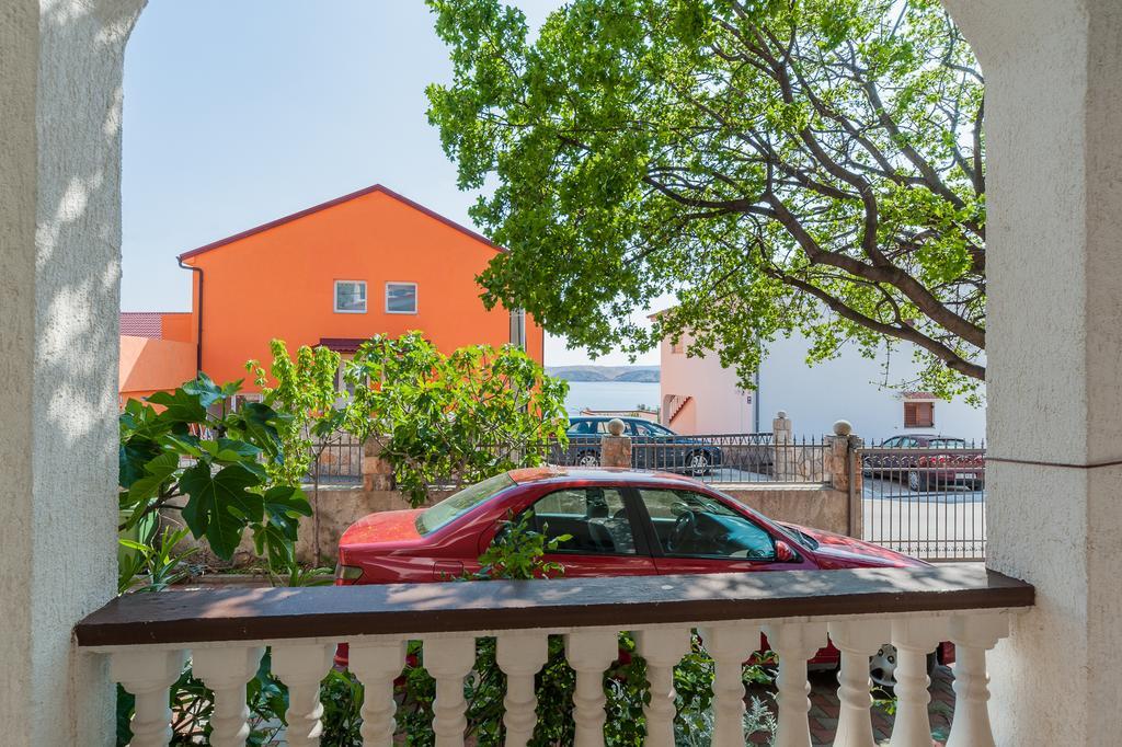 Apartmenthaus Hana Karlobag Zewnętrze zdjęcie