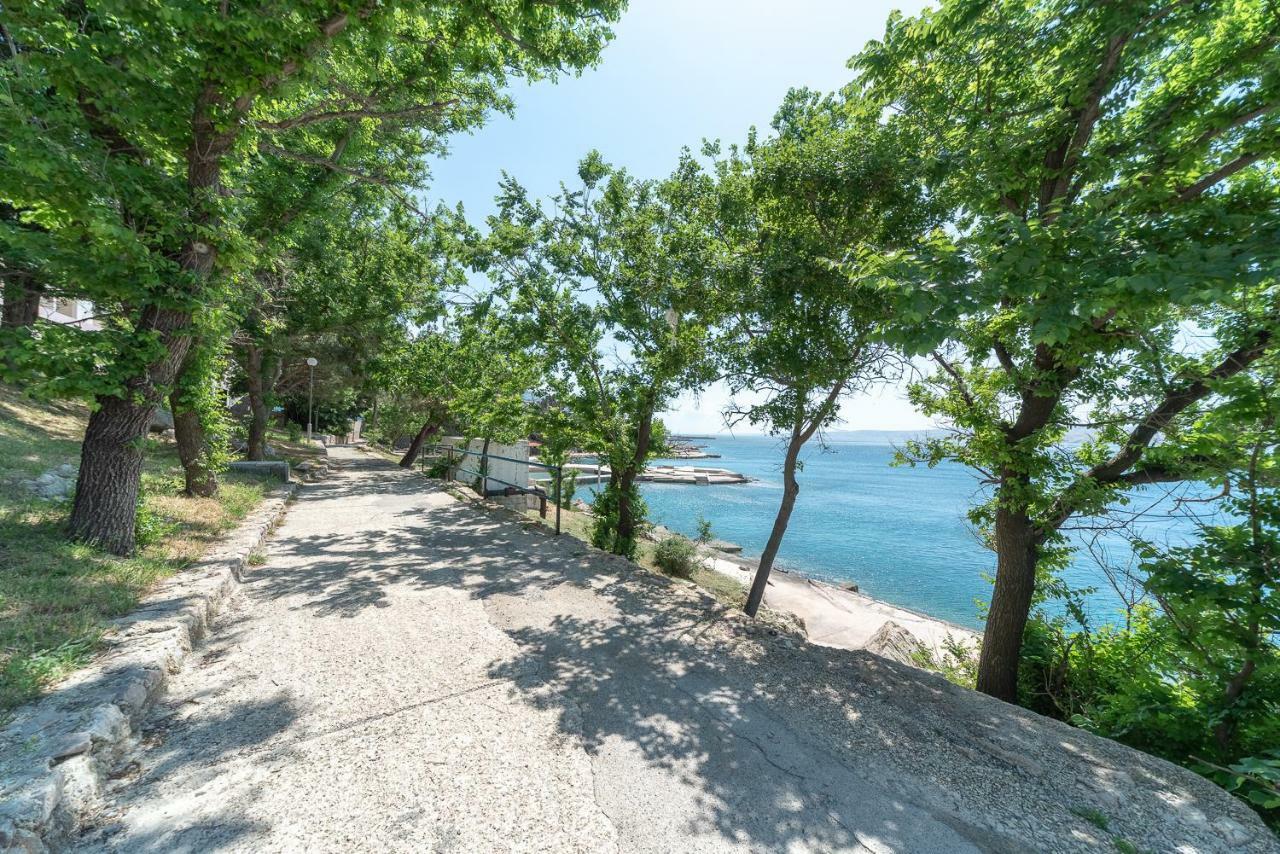 Apartmenthaus Hana Karlobag Zewnętrze zdjęcie